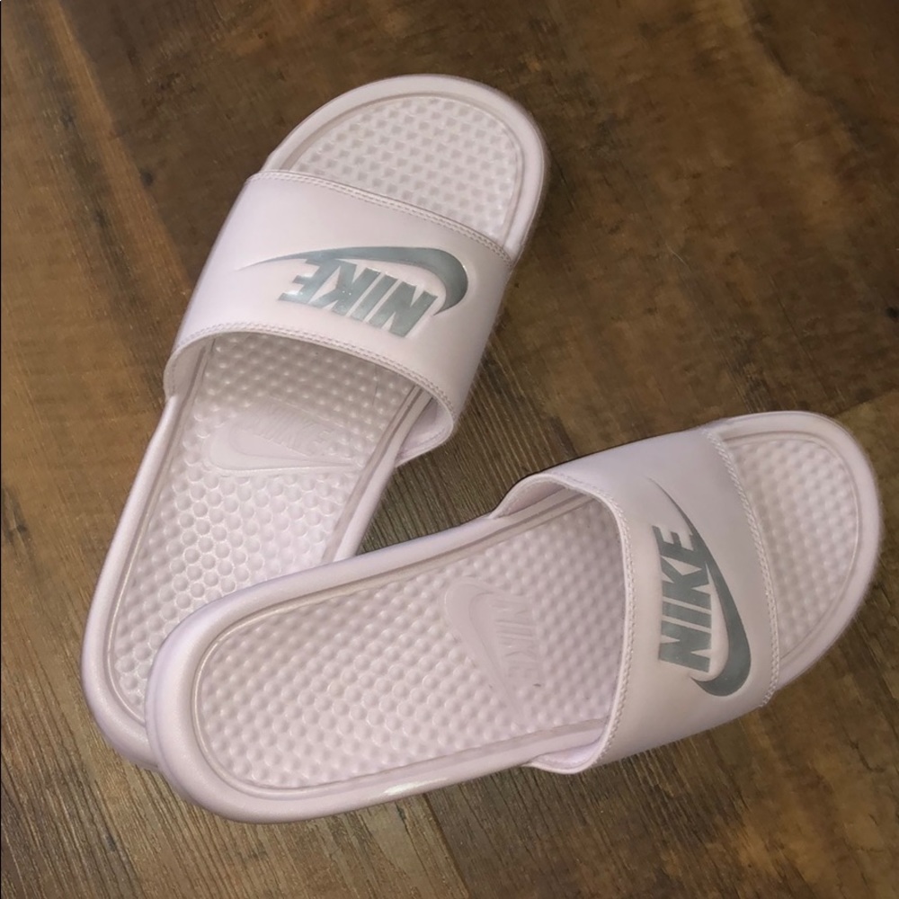Nike slides